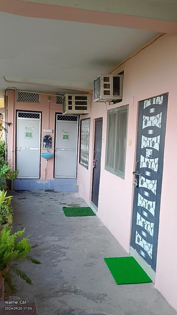 ורנאסי Ganga Paying Guest House חדר תמונה