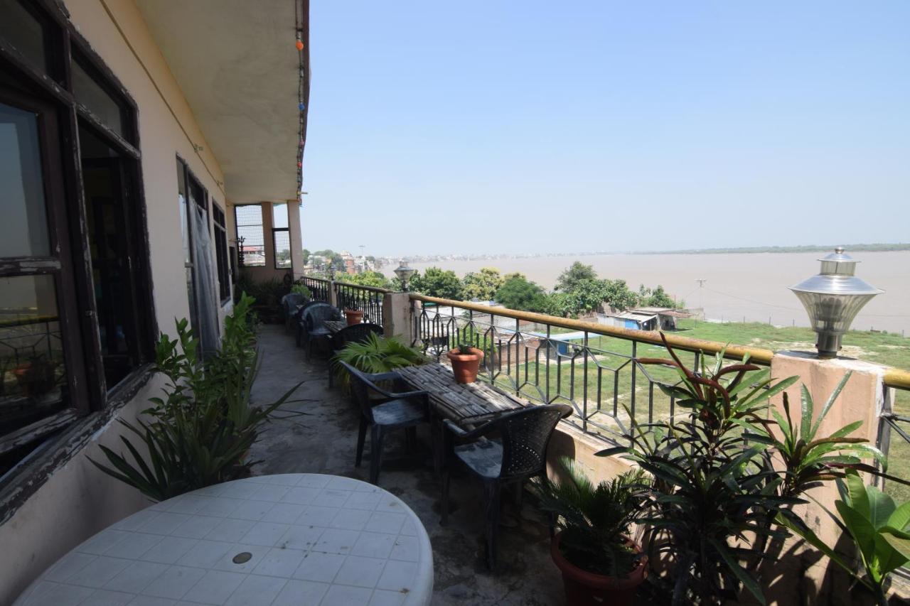 ורנאסי Ganga Paying Guest House מראה חיצוני תמונה